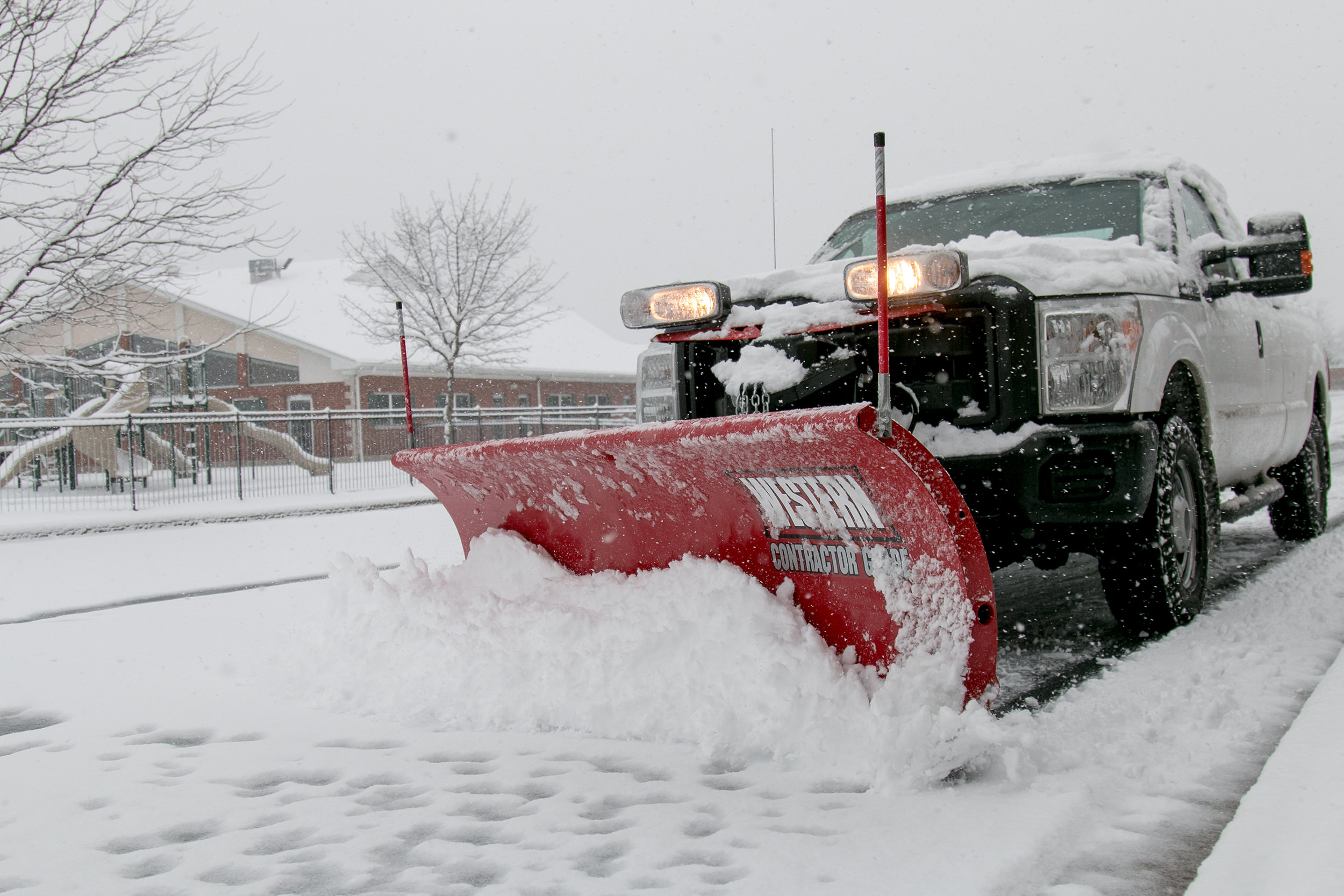 Commercial Snow Plowing 60014
